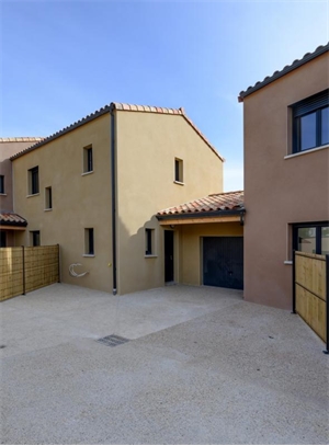 villa à la vente -   11300  LIMOUX, surface 94 m2 vente villa - UBI429906632